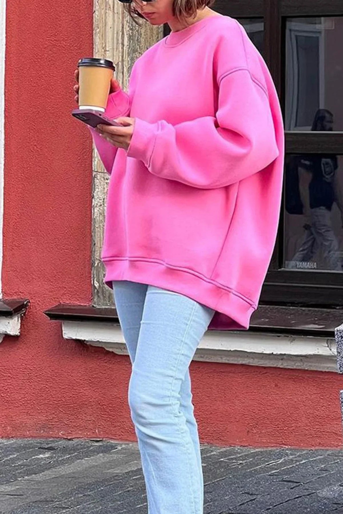 Women's Oversized sweatshirt with round neck